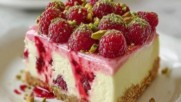 Pistachio Raspberry Cheesecake