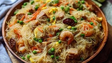 Traditional Pancit Bihon