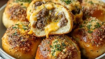 Garlic Parmesan Cheeseburger Bombs