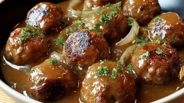 Meatballs with Gravy Recipe
