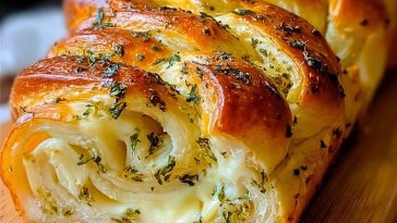 Swirled Garlic Herb And Cheese Bread
