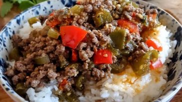 Beef and Pepper Rice Bowls