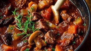 Hearty Beef & Mushroom Stew